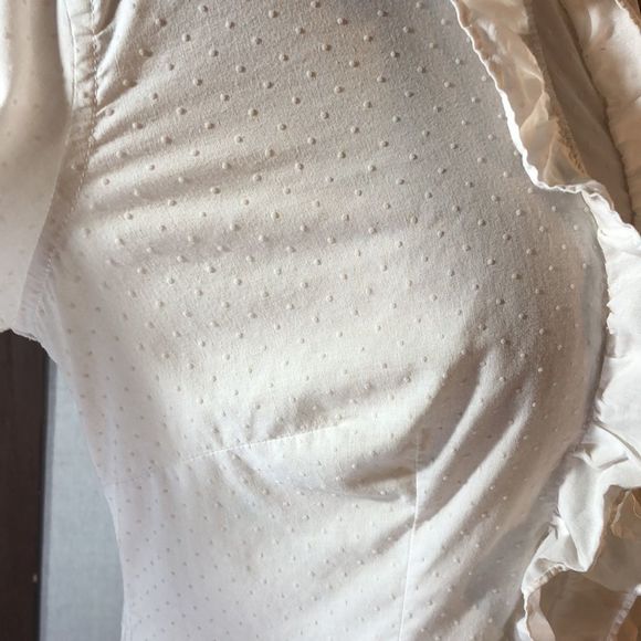 American Eagle White dotted Swiss cotton long sleeve ruffled shirt/Size 10 - Picture 10 of 16